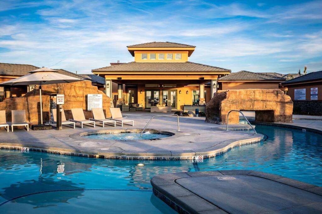 Discover Zion Mountain, Private Hot Tub-3 Bedroom Hurricane Kültér fotó